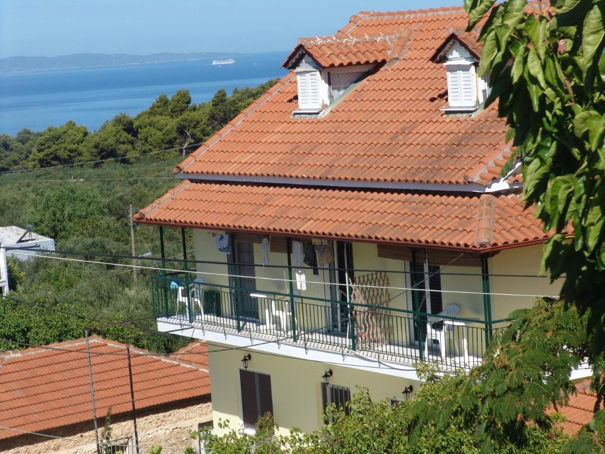 Villa Nefeli Loútsa 외부 사진